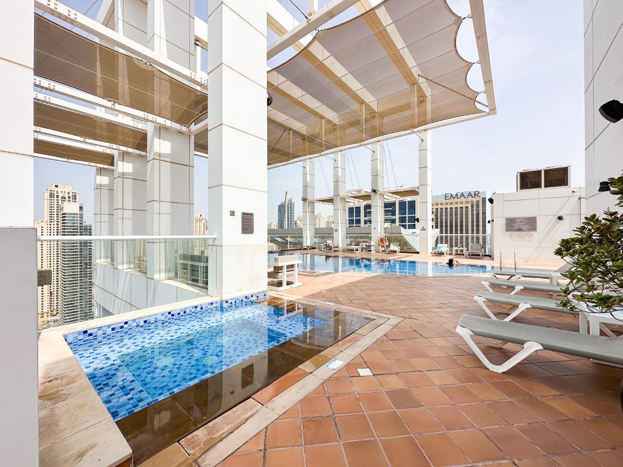 Charming Brand New 2Br Close To The Beach Dubai Luaran gambar