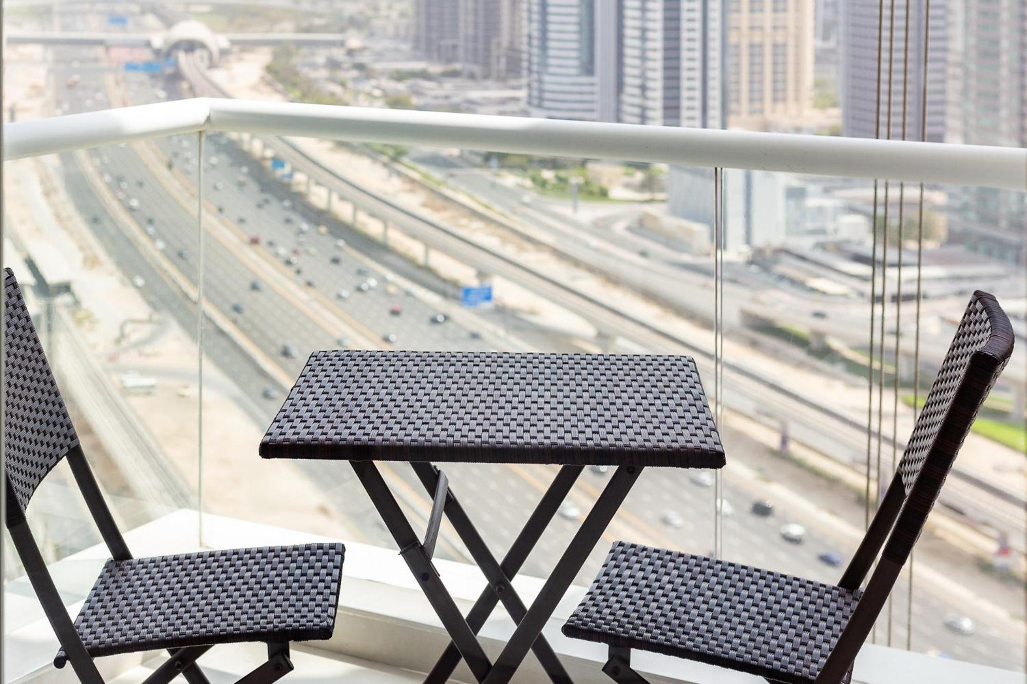 Charming Brand New 2Br Close To The Beach Dubai Luaran gambar