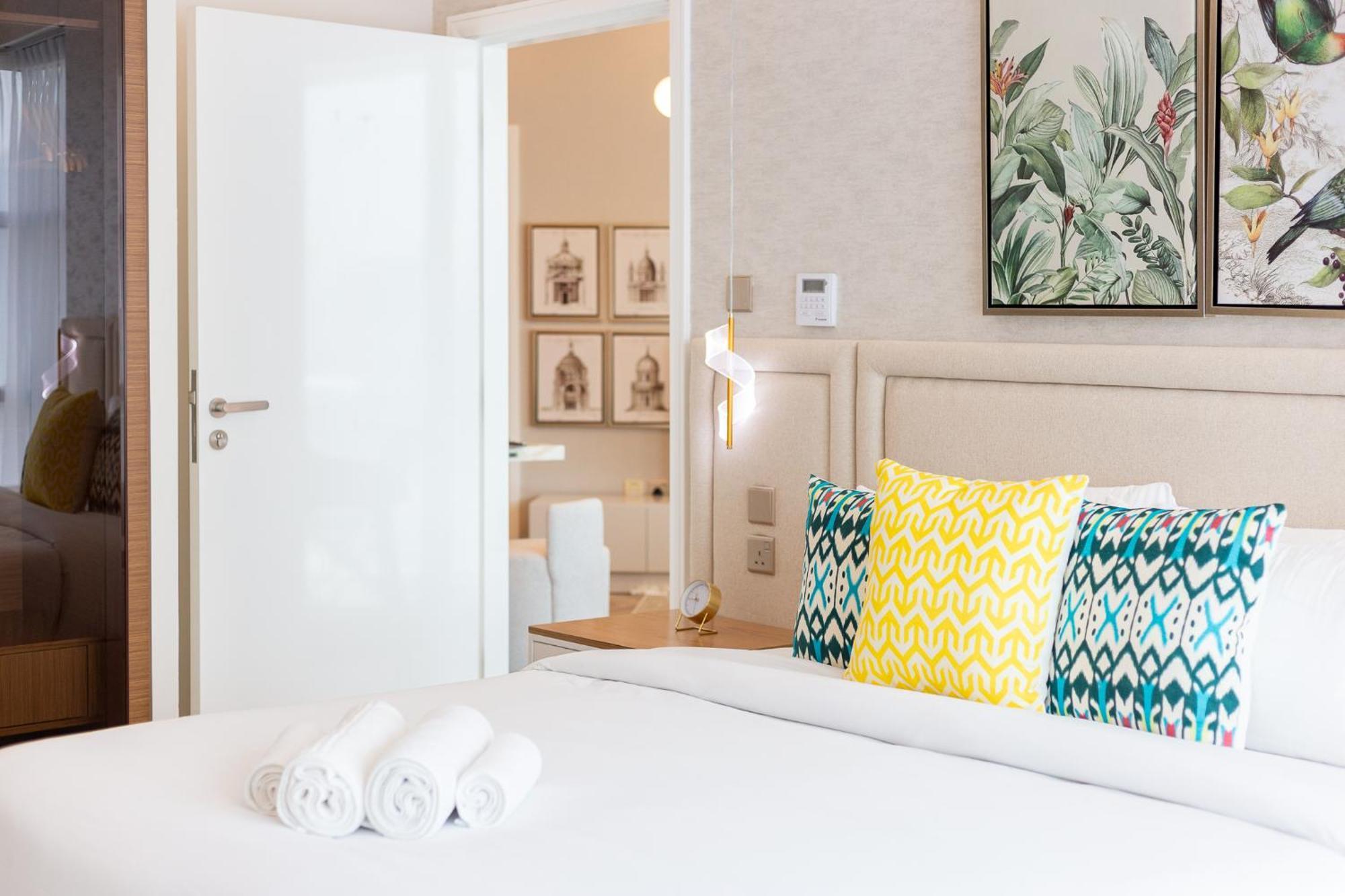 Charming Brand New 2Br Close To The Beach Dubai Luaran gambar